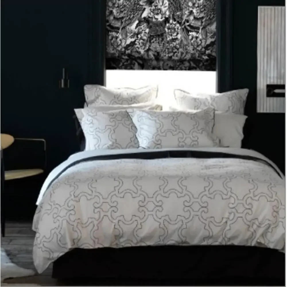 New in Package - Discontinued DwellStudio Sketch Ink/Pearl King Duvet Set
